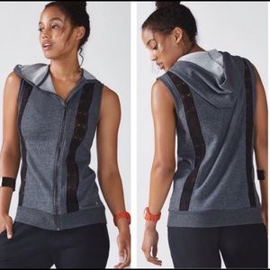 Fabletics Saige Vest Sleeveless Sweatshirt Hooded